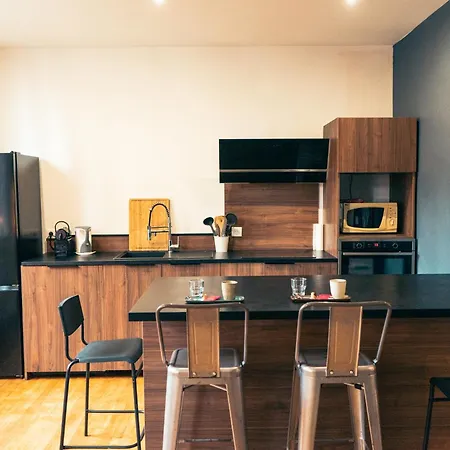 Spacieux F2 Refait A Neuf Dans Un Esprit Loft